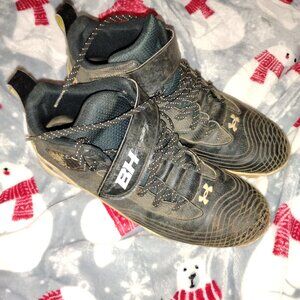 Under Amor Bryce Harper Mens size us10 molded cleats